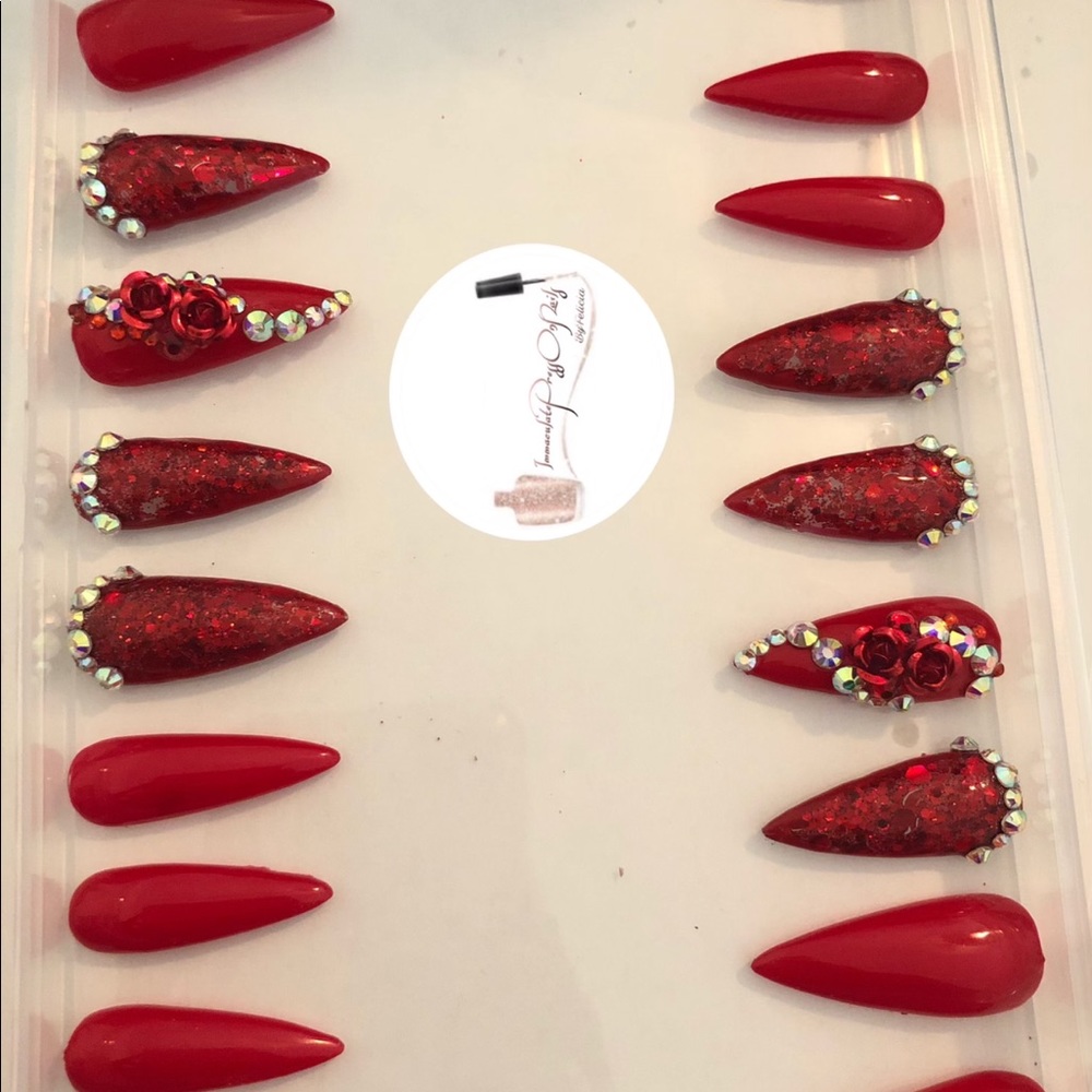 Authentic custom press on nails